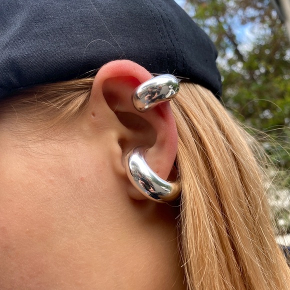 JoDie Ear Cuff - Picture 3 of 3